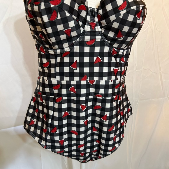 Collectif size 14 swimsuit - Picture 8 of 8